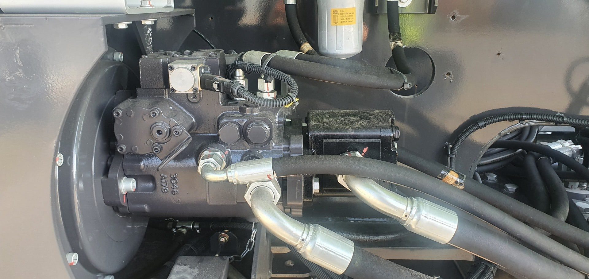 podnosnik teleskopowy diesel zoomlion zt20j bac polska 14 Podnośnik Teleskopowy Zoomlion ZT20J 4x4 - Product gallery image - BAC Poland AWP parts