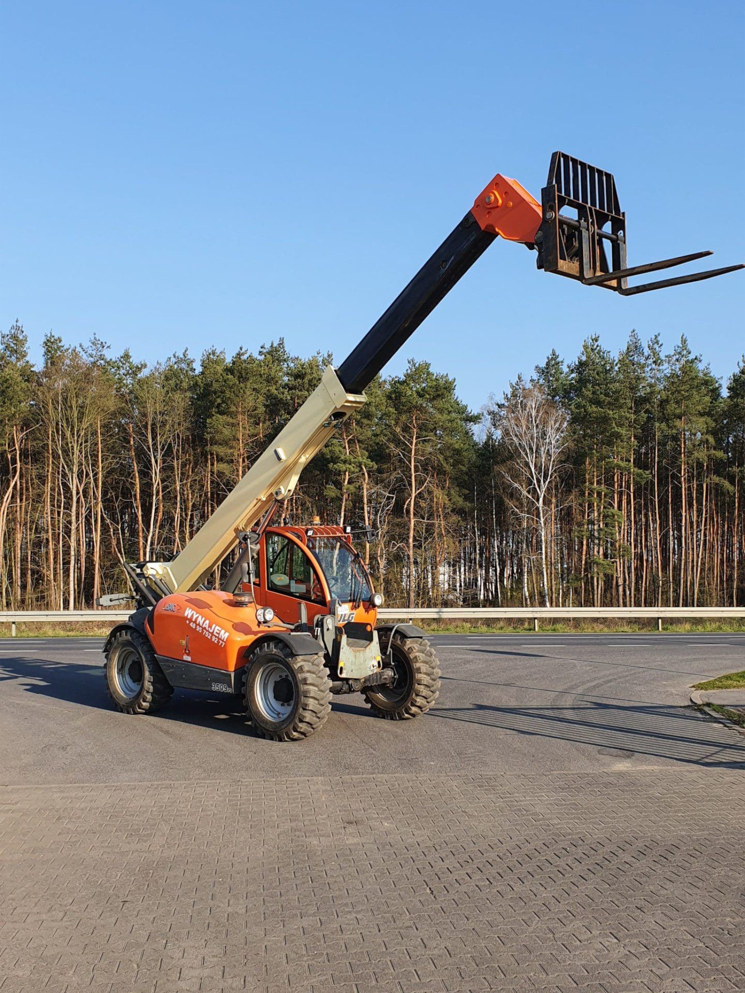 BAC Polska - wynajem - Ładowarki Teleskopowe - JLG 3509 PS