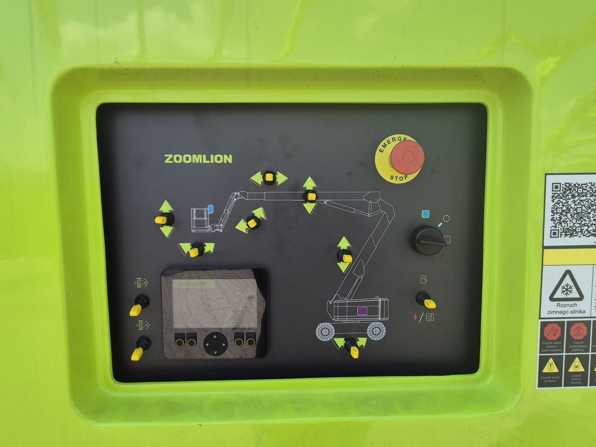 podnośnik teleskopowy spalinowy zoomlion za32j 4x4