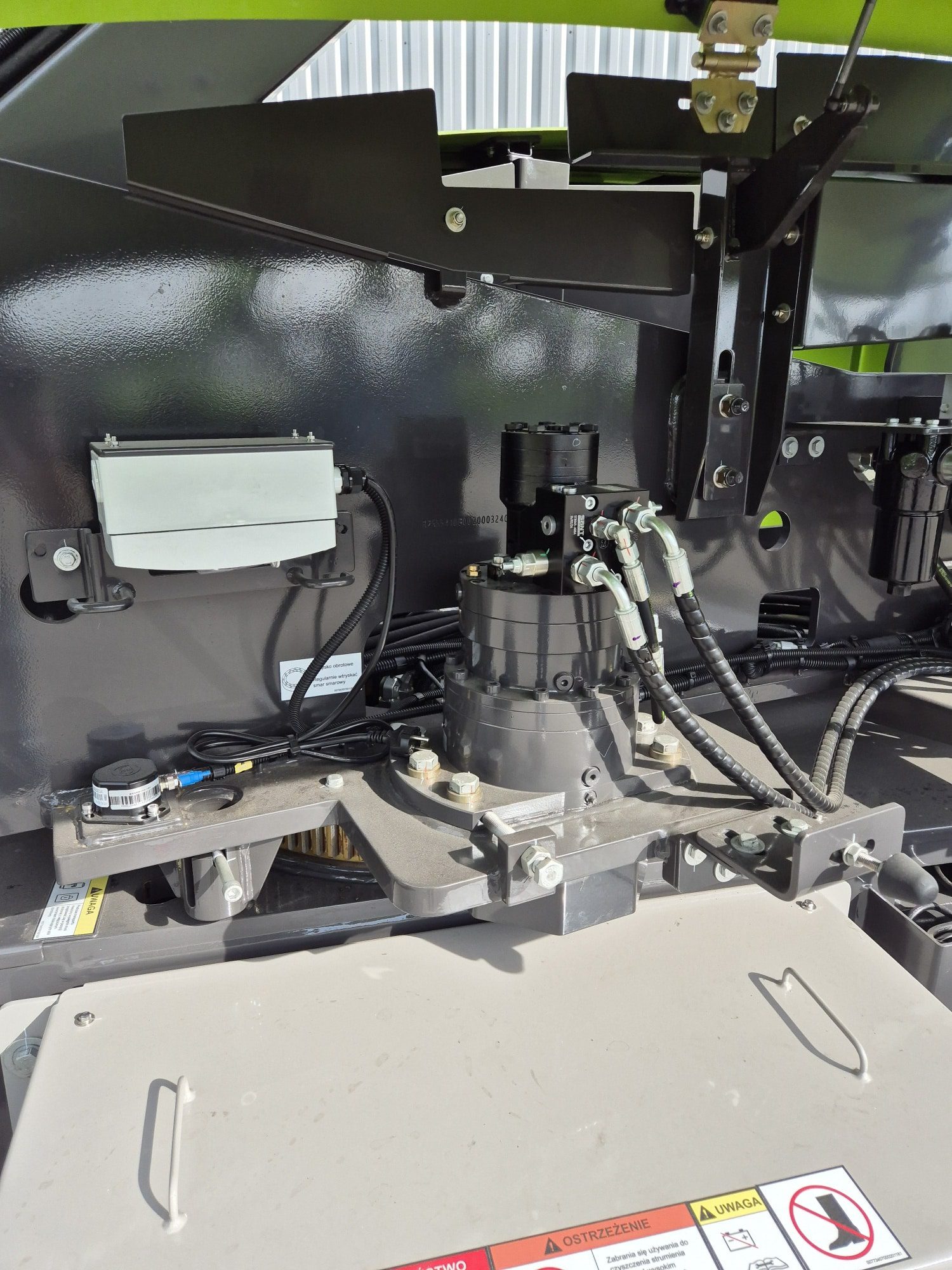 zoomlion zt21je v li 4x4 Podnośnik Teleskopowy Zoomlion ZT21JE-V Li 4x4 - Product gallery image - BAC Poland AWP parts