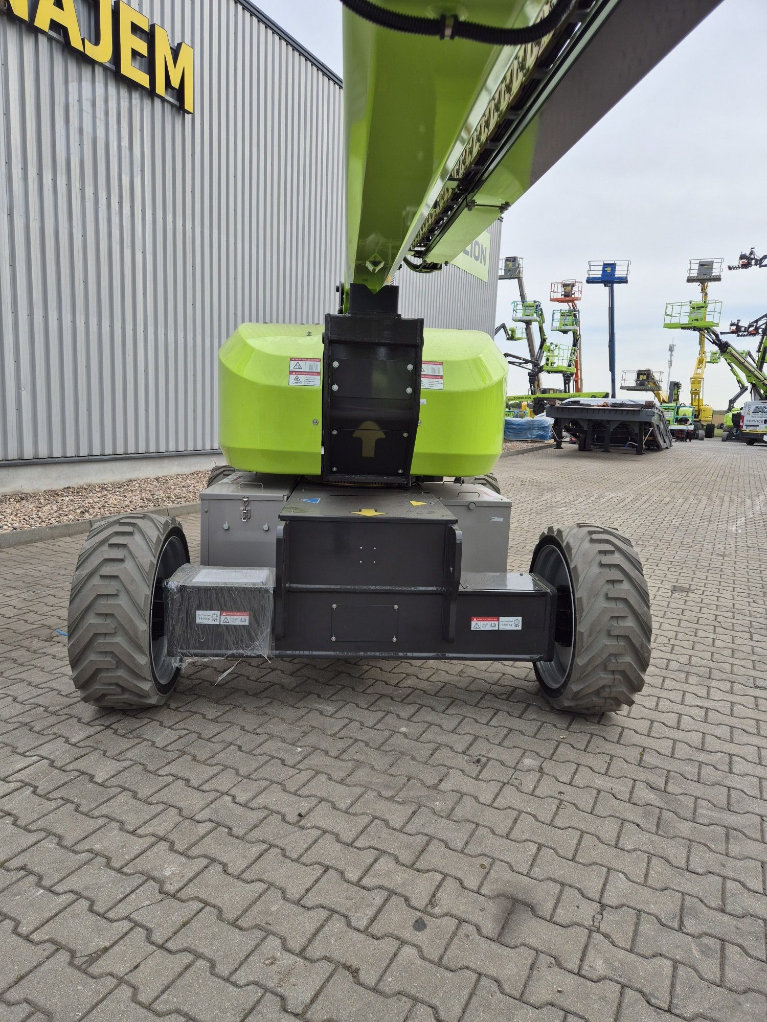 zoomlion zt18je v li Zoomlion ZT18JE-V LI 4x4 - Product gallery image - BAC Poland AWP parts