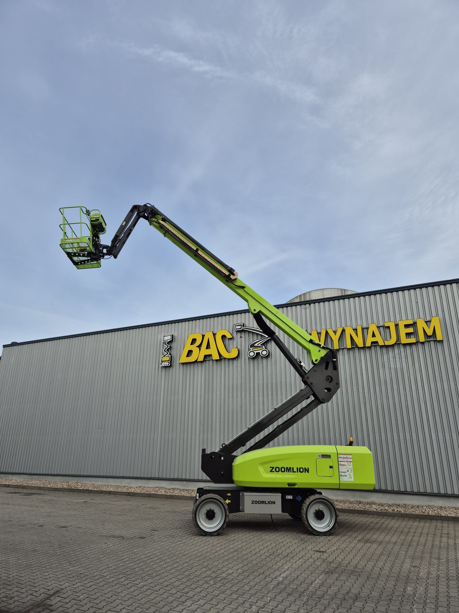 zoomlion zt21je v li 4x4 Podnośnik Teleskopowy Zoomlion ZT21JE-V Li 4x4 - Product gallery image - BAC Poland AWP parts