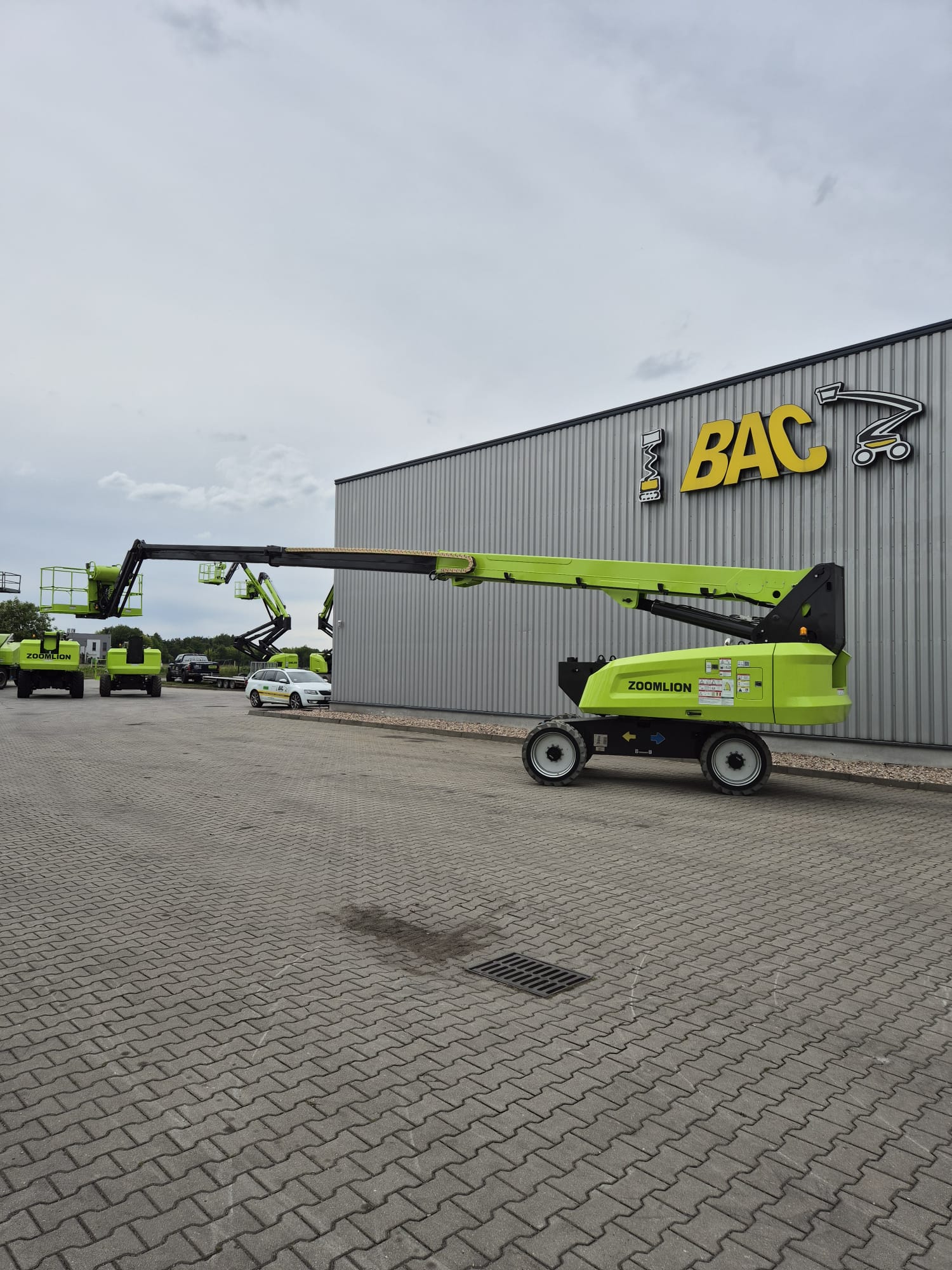 zoomlion zt22j v Podnośnik Teleskopowy Zoomlion ZT22J-V - Product gallery image - BAC Poland AWP parts