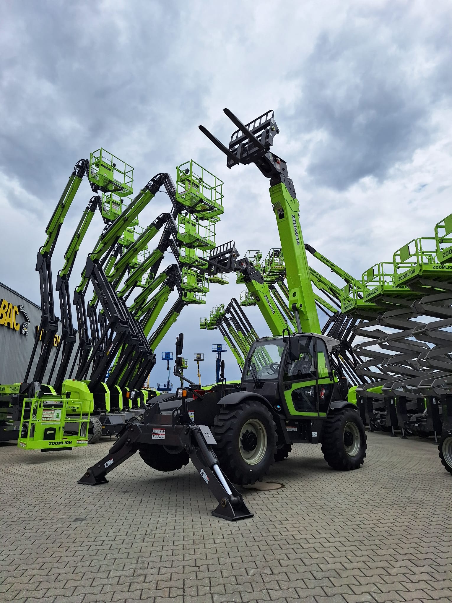 Zoomlion ZTH4014 - Product gallery image - BAC Poland AWP parts