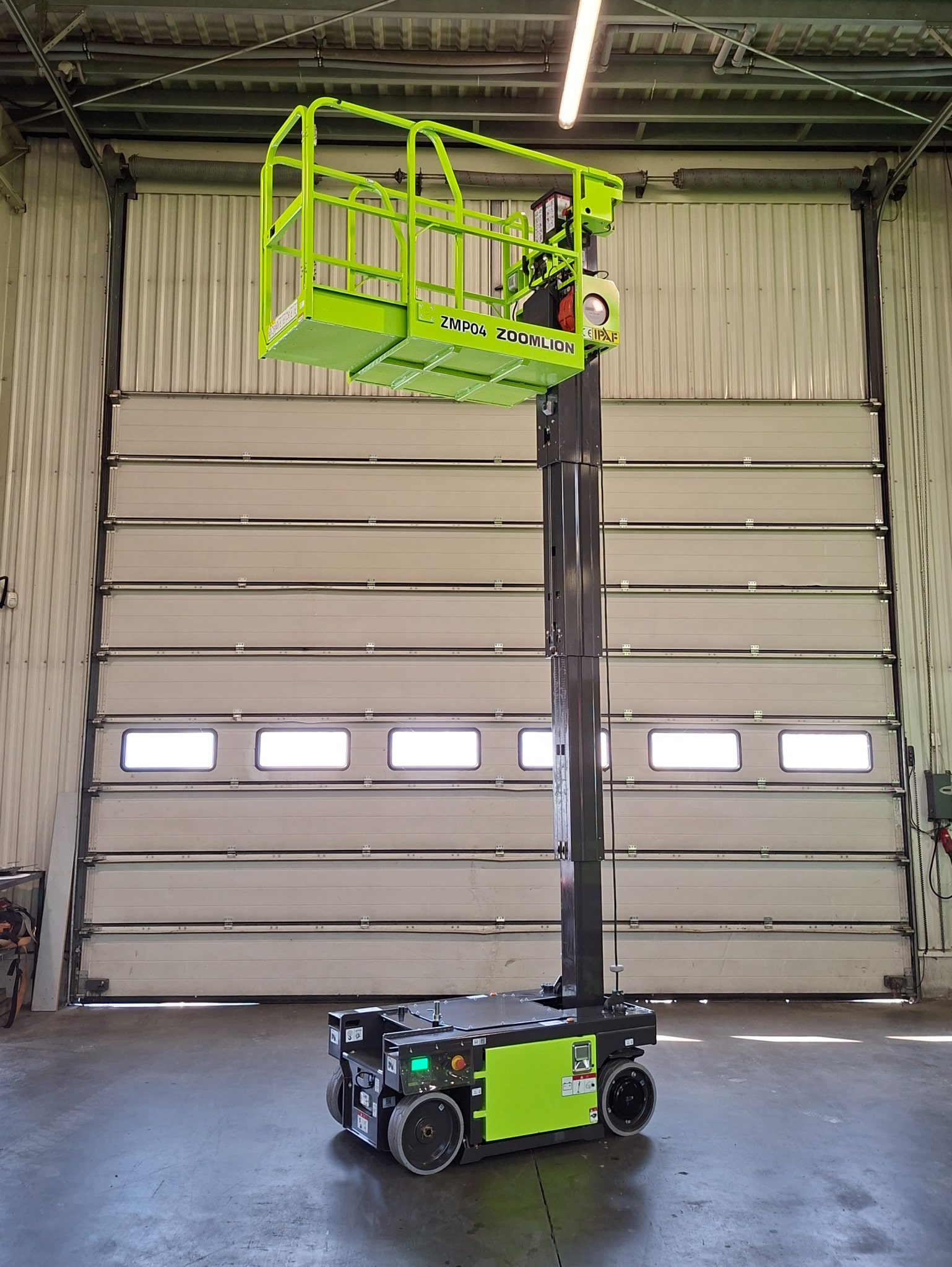 Zoomlion ZMP04 podnośnik masztowy elektryczny na sprzedaż w magazynie BAC Polska