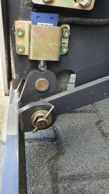 Trailer hitch with anti-theft protection installed.