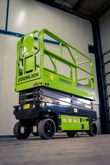 Zoomlion scissor lift in stock.