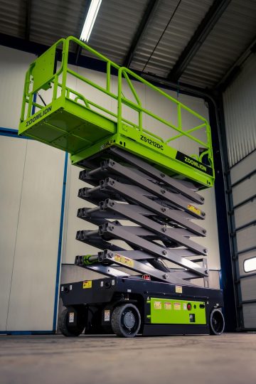 Zoomlion scissor lift in stock.