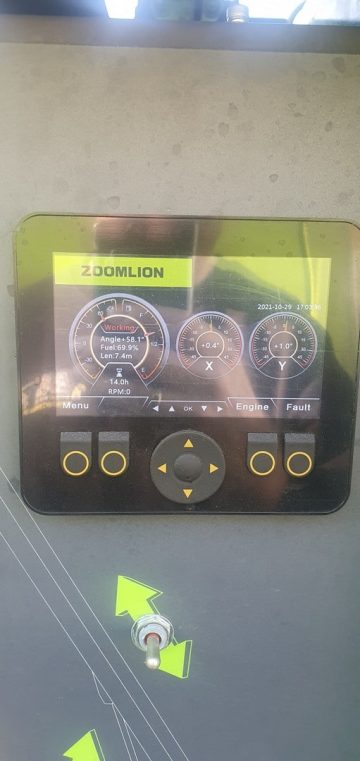 System display on Zoomlion construction machine.