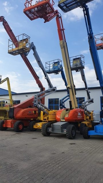 podnosnik teleskopowy spalinowy jlg 660sj bac polska 1