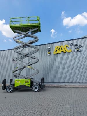 Zoomlion scissor lift in front of the BAC building.