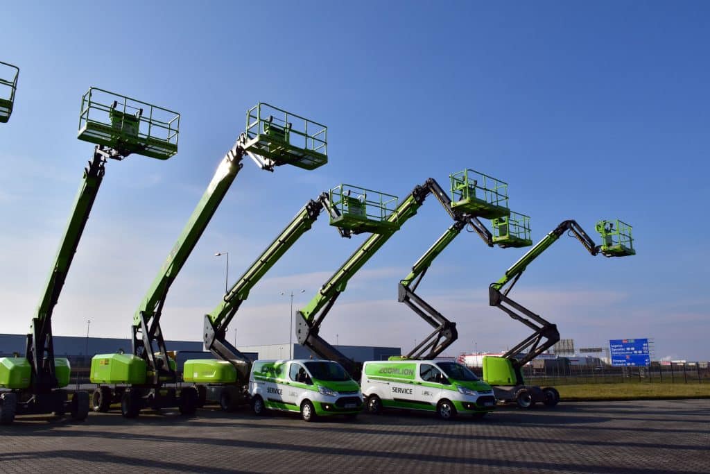 Zoomlion aerial work platforms and service vehicles.