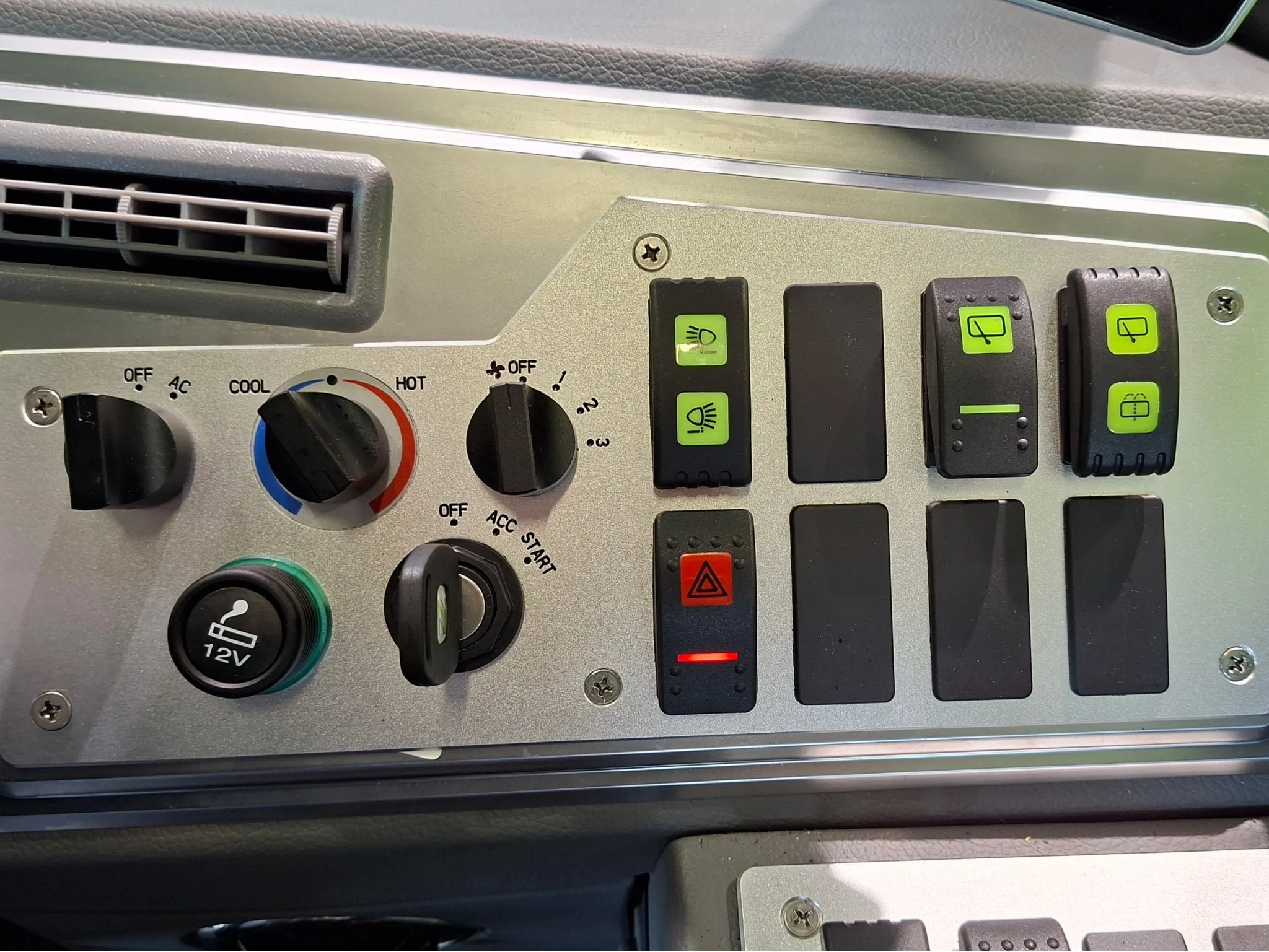 ladowarka_teleskopowa_zoomlion_zth2506_nowa_9